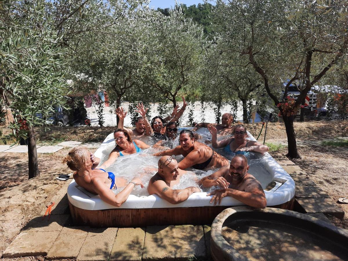 Agricamping Poggio Ai Pini Wine Camping Certaldo Extérieur photo